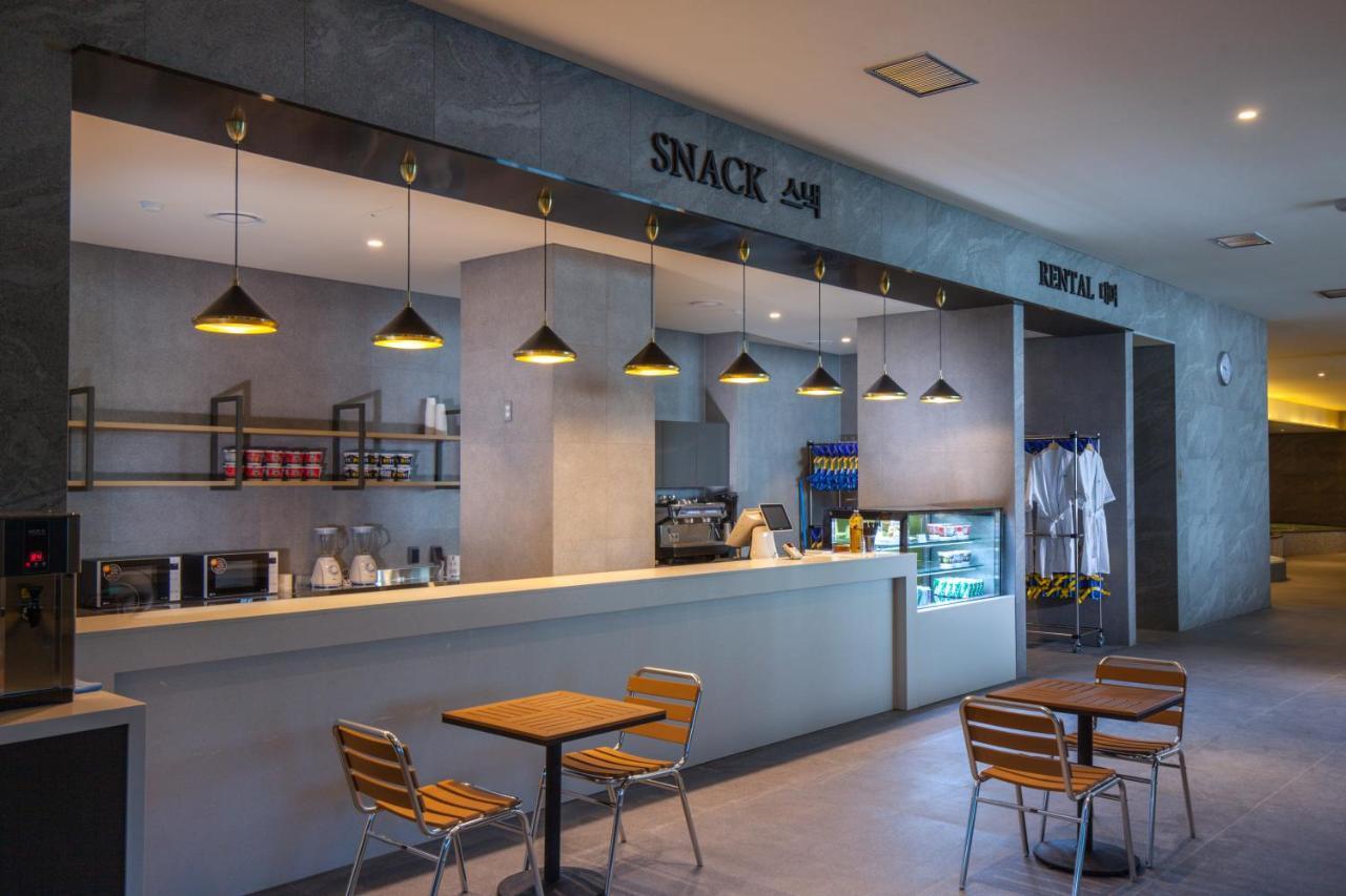 Tops 10 Hotel Gangneung