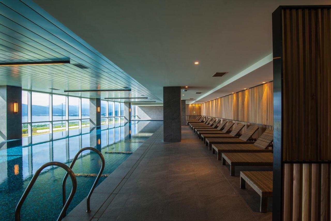 Hotel Tops 10